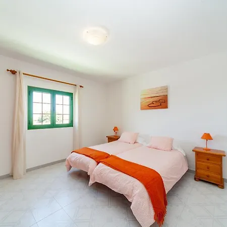 Casita Blanca Mala